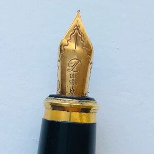 S.T. DUPONT FIDELIO BLACK LACQUER FOUNTAIN PEN 14K 585 EF
